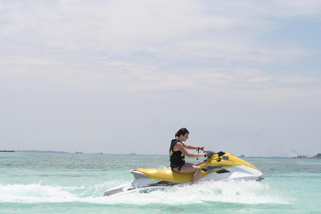Elite Beach Inn Hulhumale Exterior foto